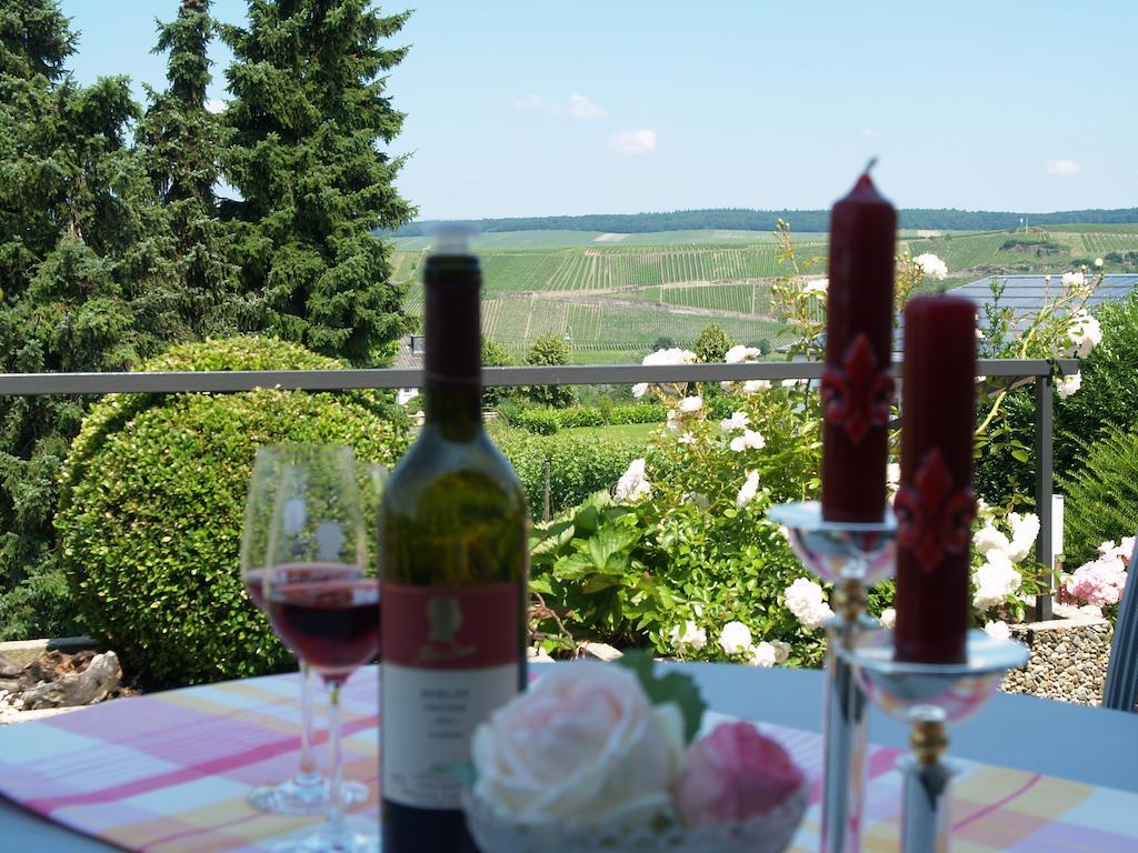 Weingut Bastian Hotel Brauneberg Exterior foto